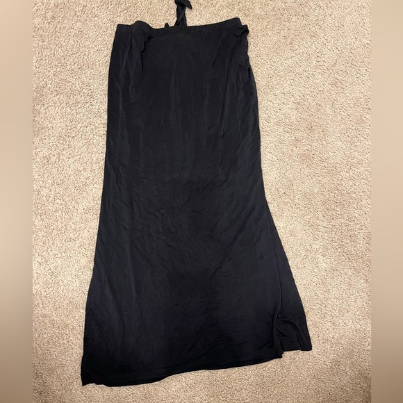 Never worn buff bunny wrap maxi skirt - Picture 2 of 3